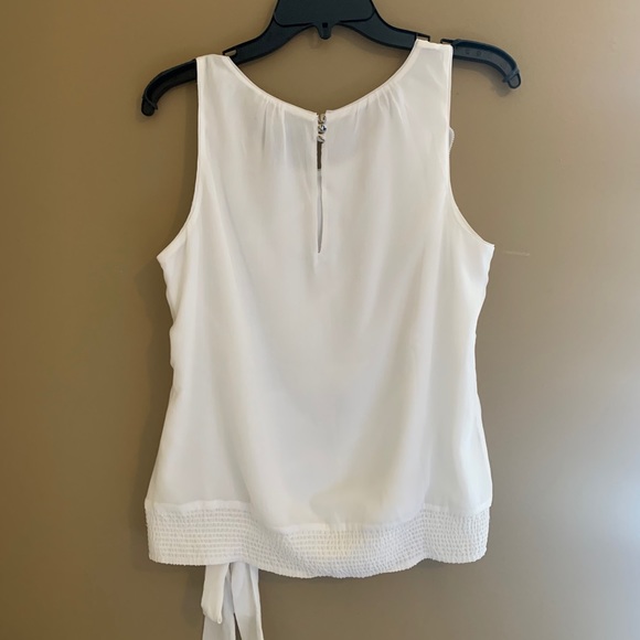 💗Perfect Condition WHBM Ruffle Tie Top💗 - Picture 5 of 5